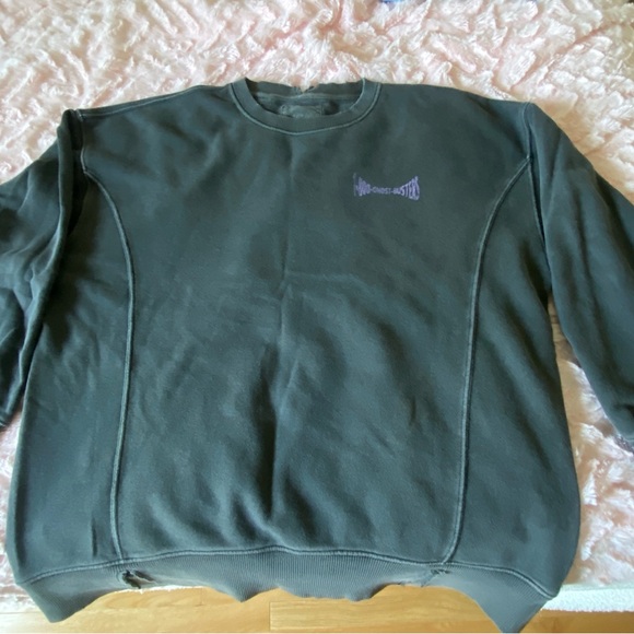 Aerie Black Crewneck Sweater Classic Design - Picture 1 of 3